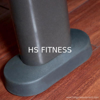 Máquina para ejercicios de gimnasia con presas para el pecho
